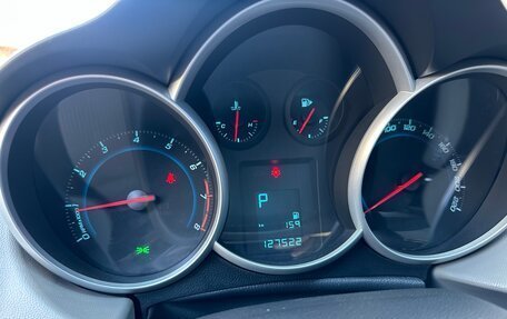Chevrolet Cruze II, 2011 год, 900 000 рублей, 10 фотография
