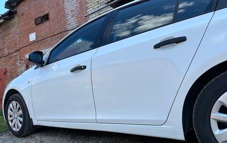 Chevrolet Cruze II, 2011 год, 900 000 рублей, 13 фотография