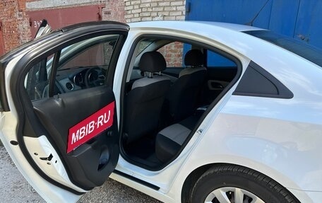 Chevrolet Cruze II, 2011 год, 900 000 рублей, 12 фотография
