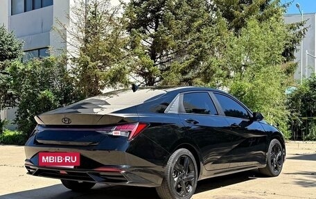 Hyundai Elantra, 2023 год, 1 590 010 рублей, 4 фотография