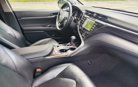 Toyota Camry, 2019 год, 2 639 000 рублей, 5 фотография