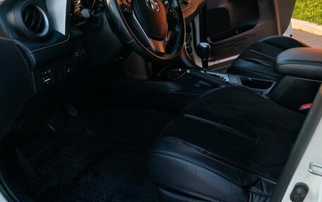 Toyota RAV4, 2018 год, 2 490 000 рублей, 9 фотография