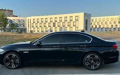 BMW 5 серия, 2010 год, 1 900 000 рублей, 3 фотография