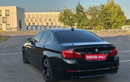 BMW 5 серия, 2010 год, 1 900 000 рублей, 6 фотография