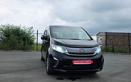 Honda Stepwgn IV, 2018 год, 2 200 000 рублей, 3 фотография