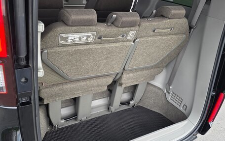 Honda Stepwgn IV, 2018 год, 2 200 000 рублей, 18 фотография