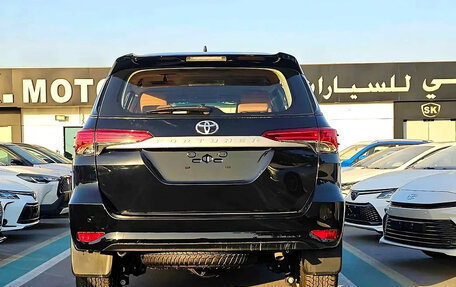 Toyota Fortuner II, 2026 год, 4 885 000 рублей, 4 фотография