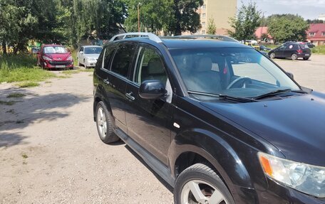 Mitsubishi Outlander III рестайлинг 3, 2008 год, 925 000 рублей, 2 фотография