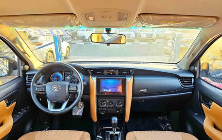 Toyota Fortuner II, 2026 год, 4 885 000 рублей, 15 фотография