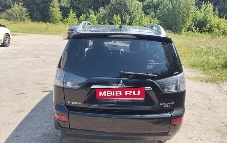 Mitsubishi Outlander III рестайлинг 3, 2008 год, 925 000 рублей, 4 фотография
