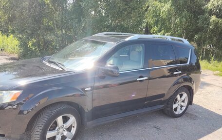 Mitsubishi Outlander III рестайлинг 3, 2008 год, 925 000 рублей, 5 фотография
