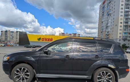 Mitsubishi Outlander III рестайлинг 3, 2010 год, 1 100 000 рублей, 9 фотография