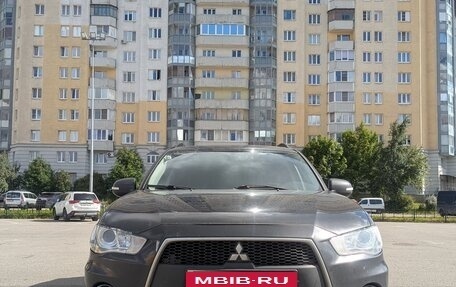 Mitsubishi Outlander III рестайлинг 3, 2010 год, 1 100 000 рублей, 3 фотография