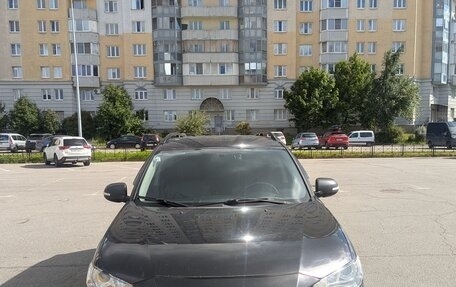 Mitsubishi Outlander III рестайлинг 3, 2010 год, 1 100 000 рублей, 2 фотография