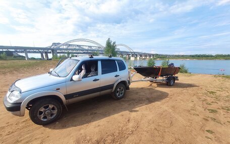 Chevrolet Niva I рестайлинг, 2003 год, 245 000 рублей, 3 фотография