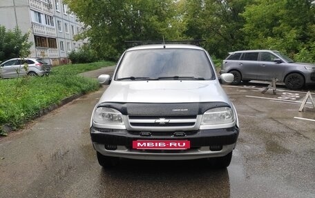 Chevrolet Niva I рестайлинг, 2003 год, 245 000 рублей, 2 фотография