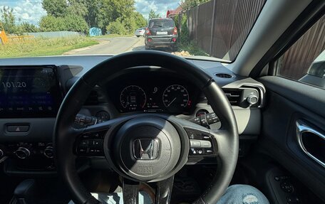 Honda Vezel, 2024 год, 2 490 000 рублей, 8 фотография