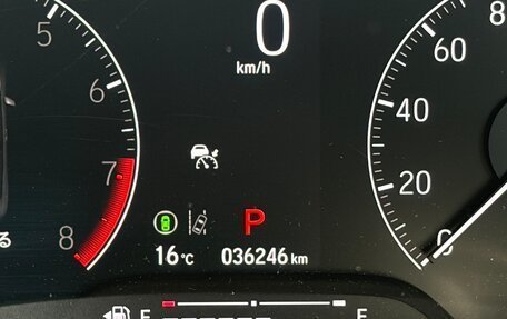 Honda Vezel, 2024 год, 2 490 000 рублей, 7 фотография