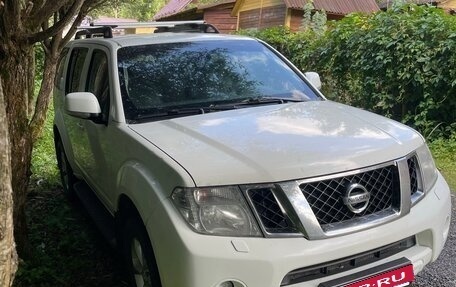 Nissan Pathfinder, 2012 год, 1 600 000 рублей, 2 фотография