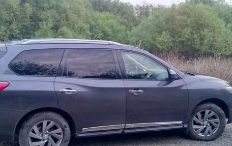 Nissan Pathfinder, 2014 год, 2 050 000 рублей, 7 фотография