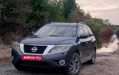 Nissan Pathfinder, 2014 год, 2 050 000 рублей, 2 фотография
