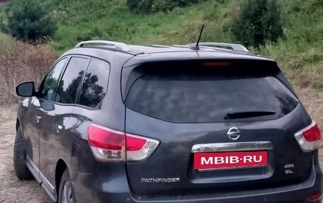 Nissan Pathfinder, 2014 год, 2 050 000 рублей, 10 фотография