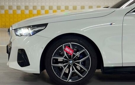 BMW 5 серия, 2025 год, 7 920 000 рублей, 8 фотография