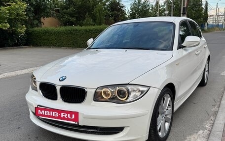 BMW 1 серия, 2011 год, 830 000 рублей, 3 фотография