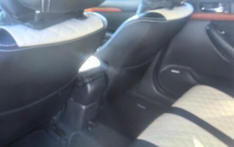 Toyota Avensis III рестайлинг, 2007 год, 800 000 рублей, 39 фотография