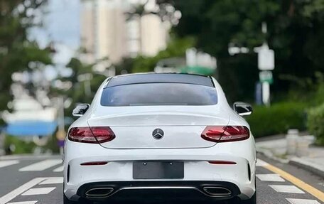 Mercedes-Benz C-Класс, 2022 год, 3 250 000 рублей, 4 фотография