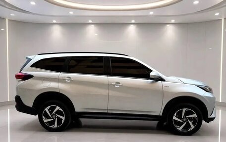 Toyota Rush II, 2022 год, 2 020 000 рублей, 4 фотография