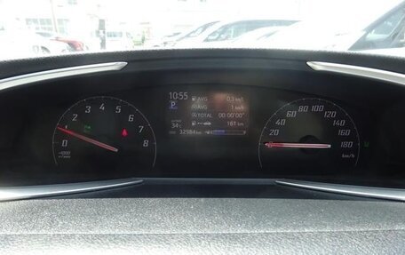 Toyota Sienta II, 2022 год, 1 750 000 рублей, 18 фотография