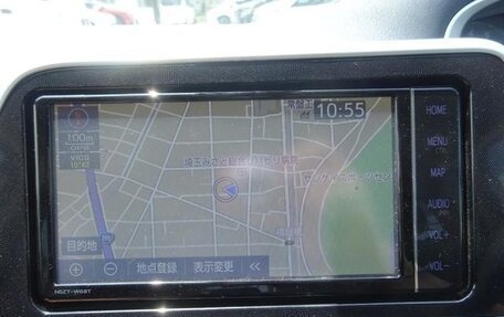 Toyota Sienta II, 2022 год, 1 750 000 рублей, 26 фотография