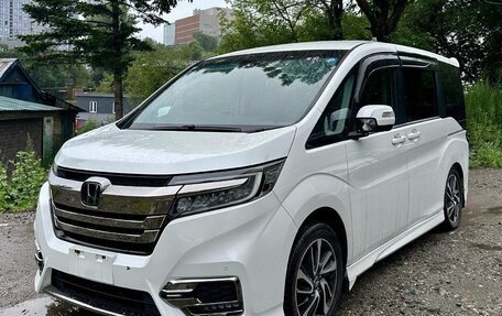Honda Stepwgn IV, 2021 год, 1 930 000 рублей, 3 фотография