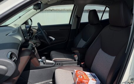 Toyota Yaris Cross, 2022 год, 1 630 000 рублей, 9 фотография