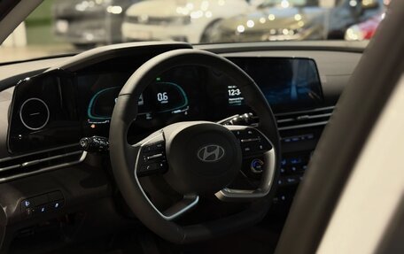 Hyundai Elantra, 2026 год, 2 090 000 рублей, 16 фотография