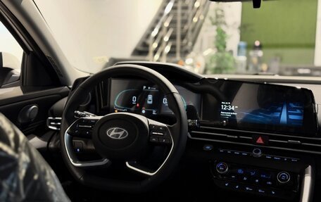 Hyundai Elantra, 2026 год, 2 090 000 рублей, 17 фотография
