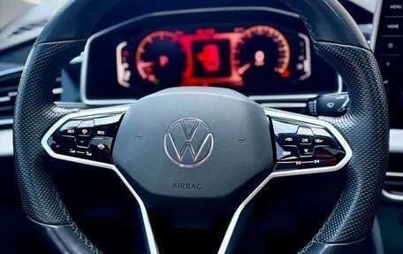 Volkswagen Tiguan II, 2022 год, 3 100 000 рублей, 13 фотография