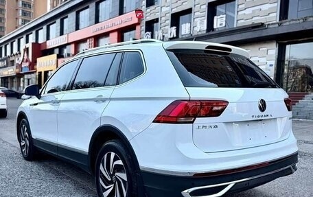 Volkswagen Tiguan II, 2022 год, 3 100 000 рублей, 7 фотография