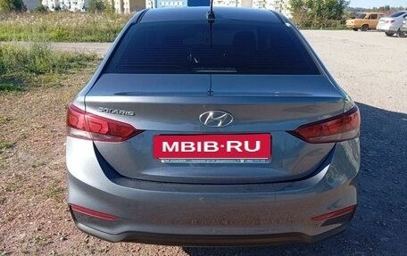 Hyundai Solaris II рестайлинг, 2017 год, 950 000 рублей, 7 фотография