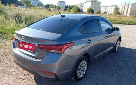 Hyundai Solaris II рестайлинг, 2017 год, 950 000 рублей, 6 фотография