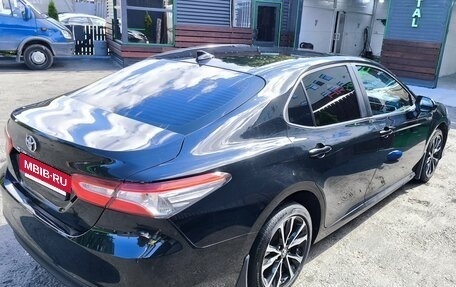 Toyota Camry, 2021 год, 2 500 000 рублей, 5 фотография