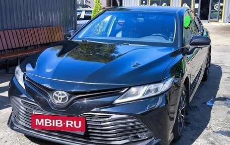 Toyota Camry, 2021 год, 2 500 000 рублей, 2 фотография