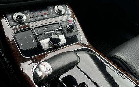 Audi A8, 2010 год, 1 300 000 рублей, 9 фотография