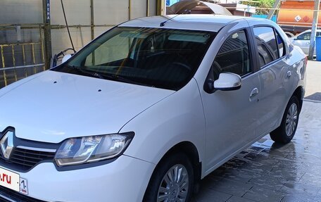 Renault Logan II, 2015 год, 550 000 рублей, 3 фотография