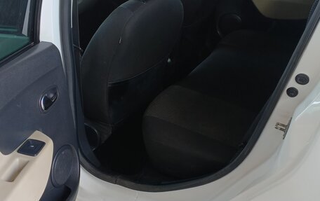 Renault Logan II, 2015 год, 550 000 рублей, 8 фотография