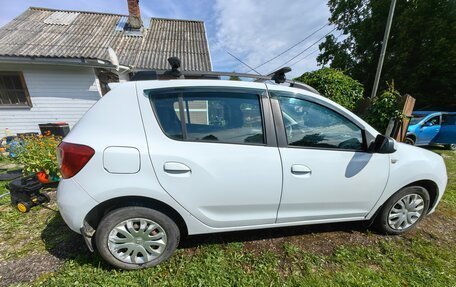 Renault Sandero II рестайлинг, 2015 год, 560 000 рублей, 3 фотография