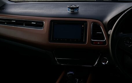 Honda Vezel, 2014 год, 1 335 000 рублей, 10 фотография