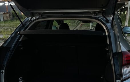 Honda Vezel, 2014 год, 1 335 000 рублей, 12 фотография