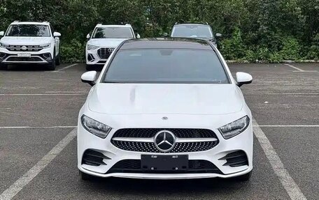 Mercedes-Benz A-Класс, 2022 год, 1 800 077 рублей, 2 фотография
